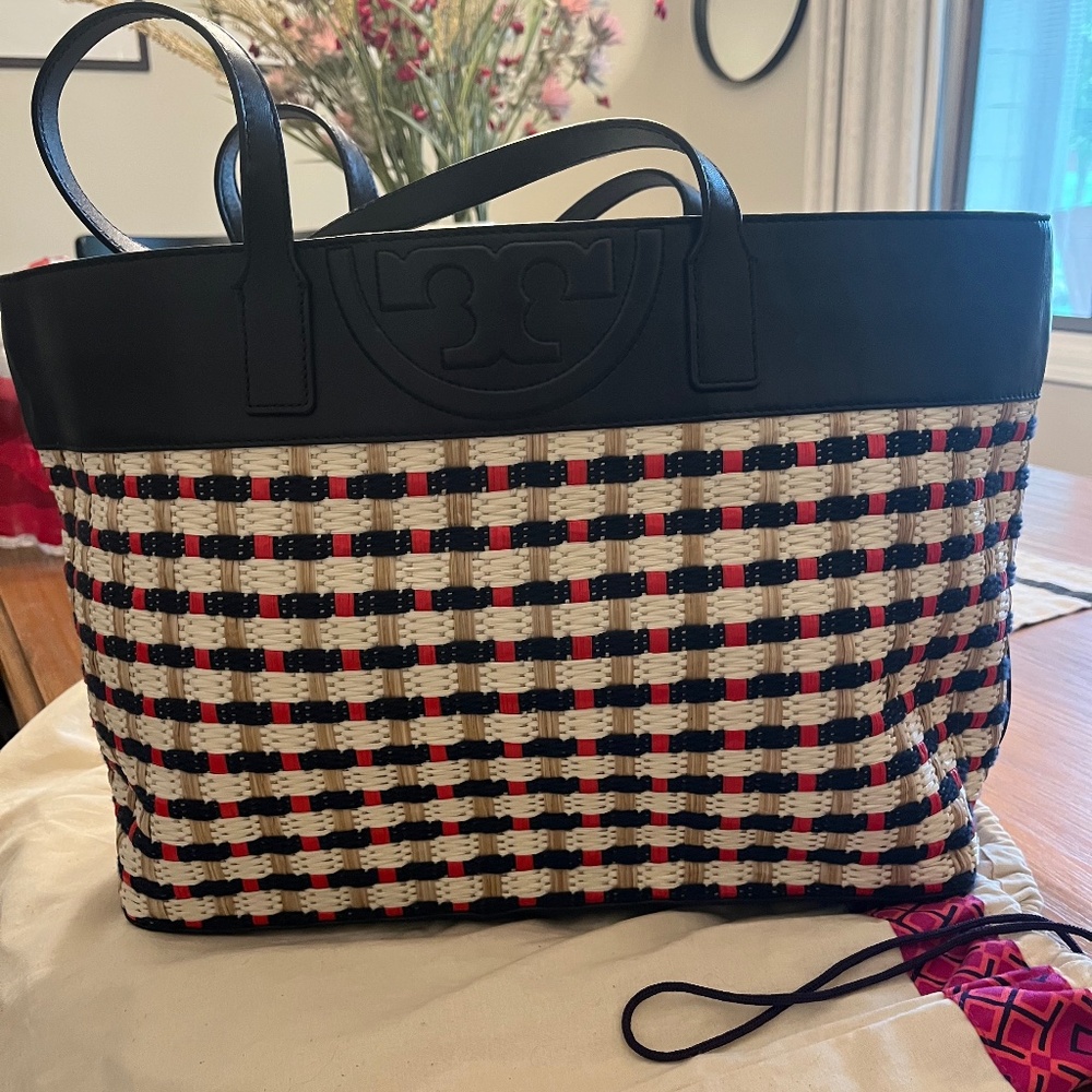 NWT Tory Burch Soft Straw Multi Tote with leather trim